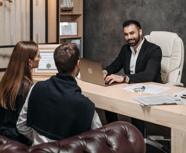Top 5 Things to Ask Before Hiring a Family Lawyer in Canada